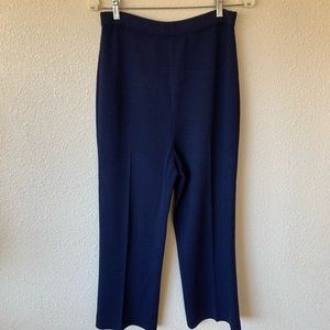 St John Basics Knit  Pull On Pants Flat Front